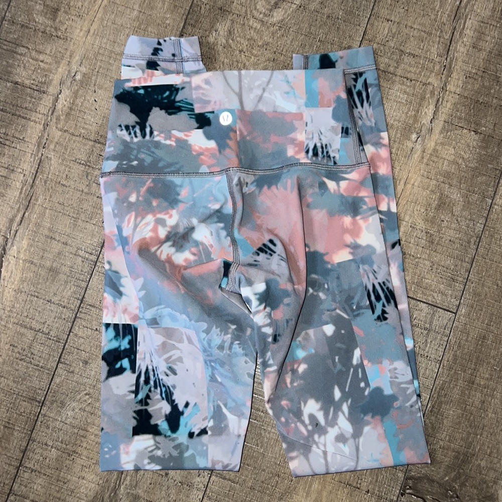 Lululemon Align Gray Floral High Waisted Leggings